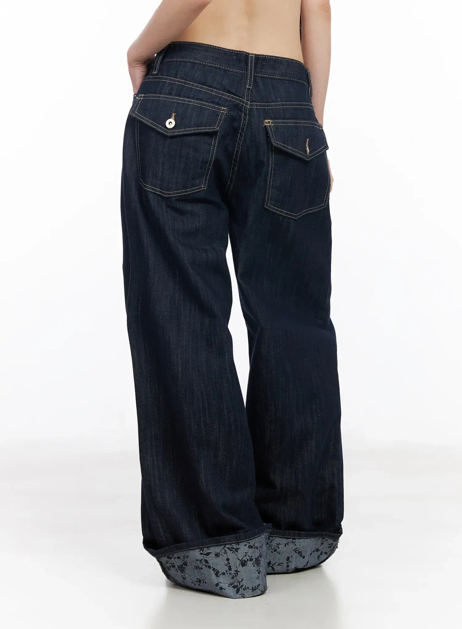 Jeans Baggy con Risvolto