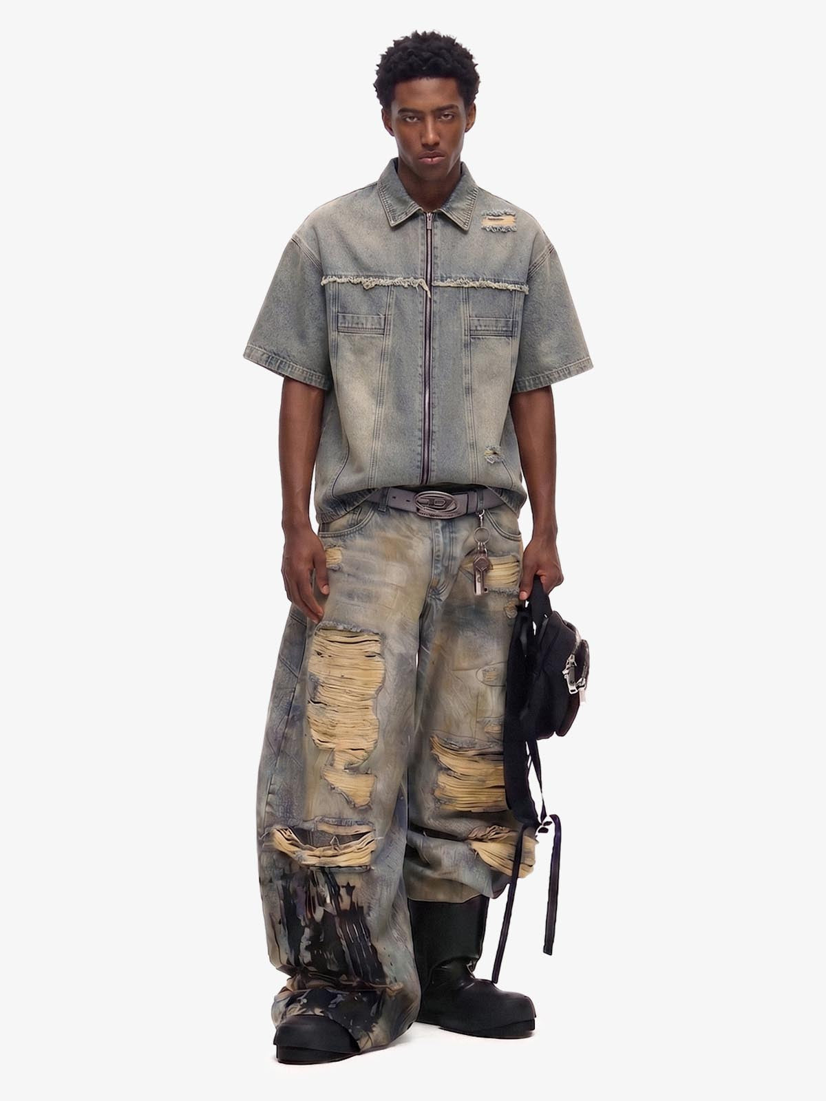 Completo in Denim Effetto Vissuto con Strappi — Vista 6