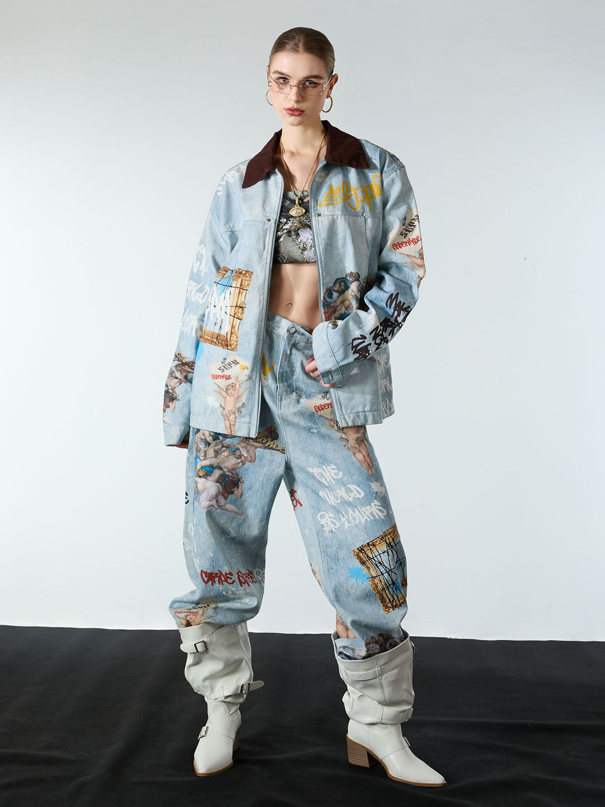 Giacca Effetto Vissuto con Grafica in Denim 'Artistic Patches' — Vista 6