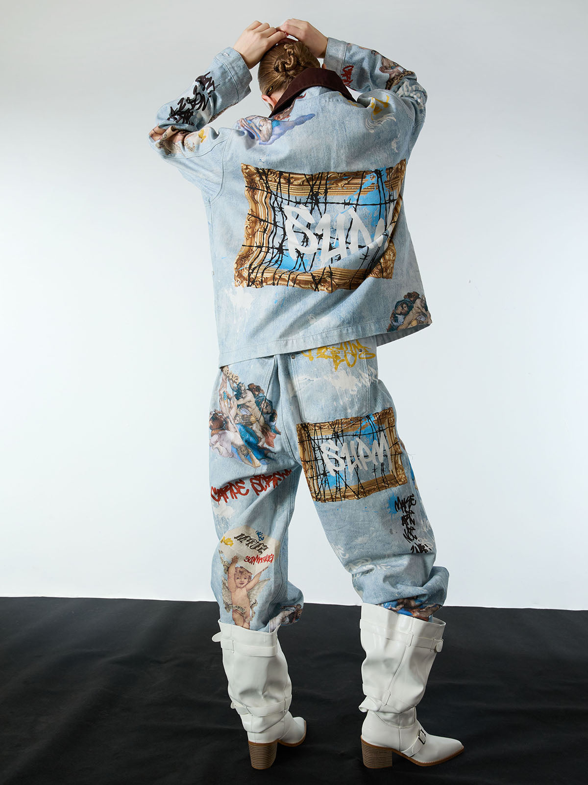 Giacca Effetto Vissuto con Grafica in Denim 'Artistic Patches' — Vista 7