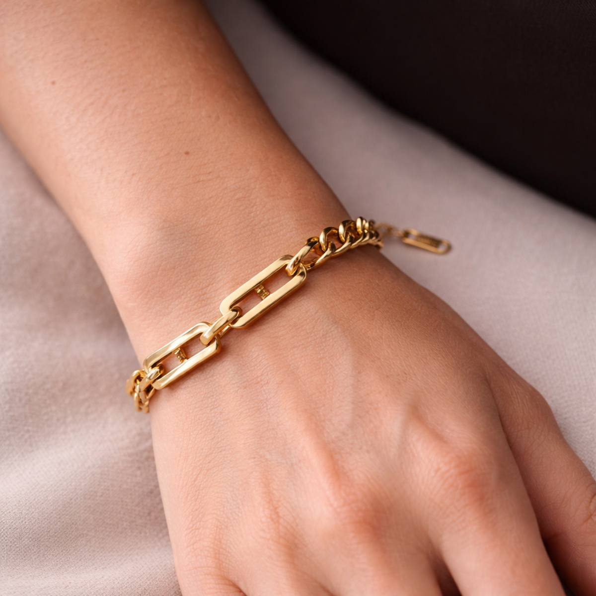 Bracciale Urban a Catena con Maglie Rettangolari in Acciaio