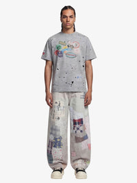 Jeans Vintage Washed con Stampa Collage — Vista 4