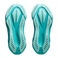 Dettaglio suole ASICS Novablast 5 verde menta con nervature turchesi centrali
