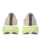 ASICS Novablast 5 beige viste da dietro, intersuola verde lime