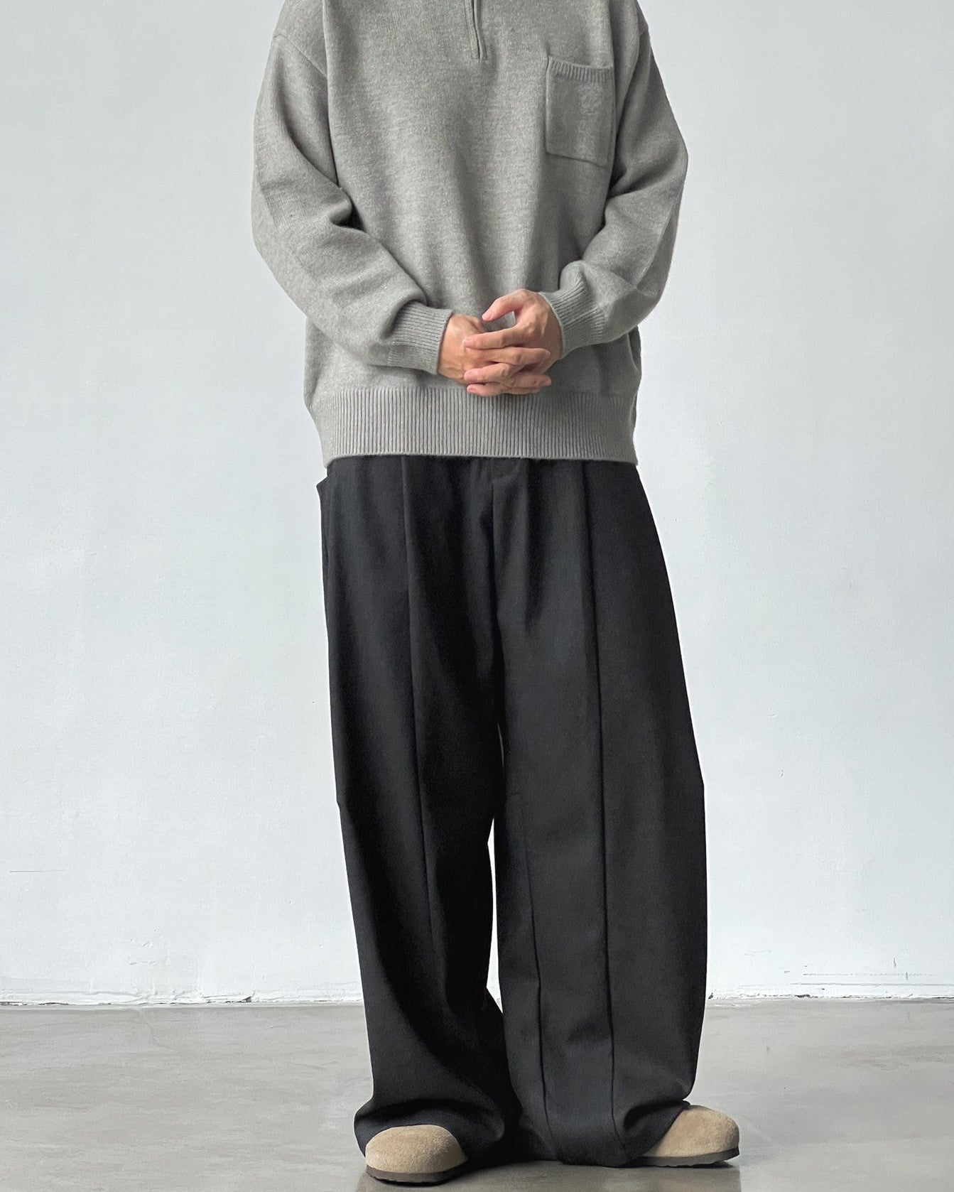 Pantaloni Wide-Leg con Pinces in Misto Lana