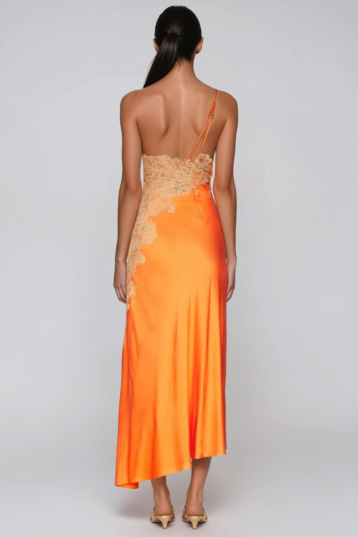 Vestito Maxi Monospalla in Pizzo e Raso