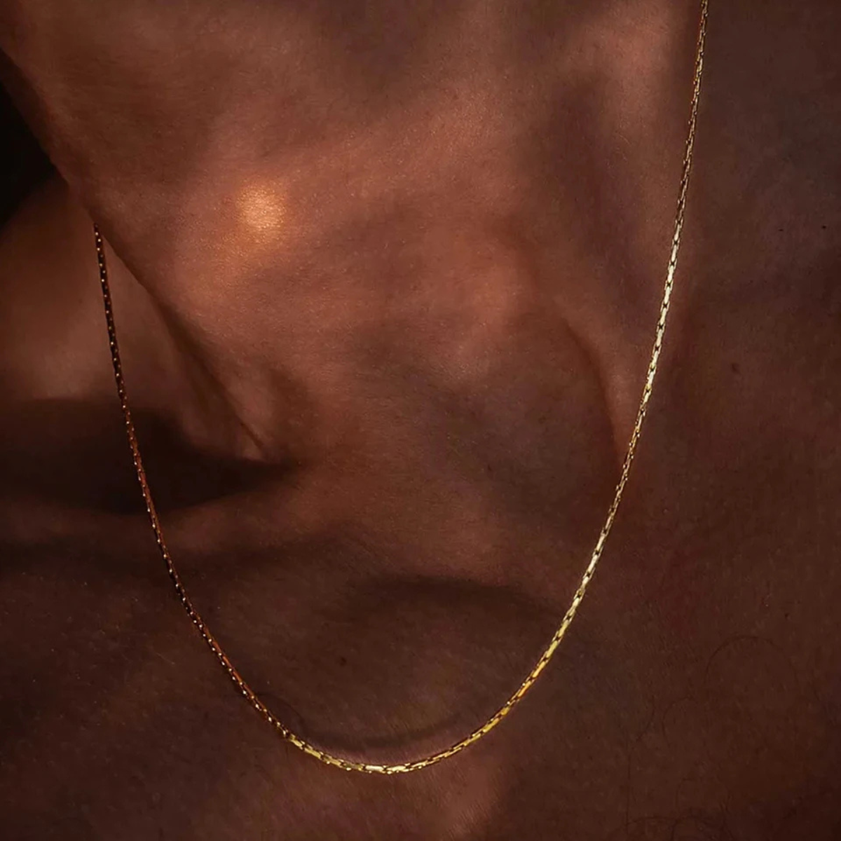 Collana da uomo in acciaio inox con ciondolo minimalista impermeabile