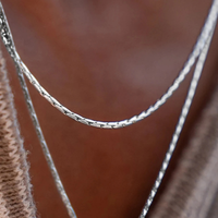 Collana da uomo in acciaio inox con ciondolo minimalista impermeabile