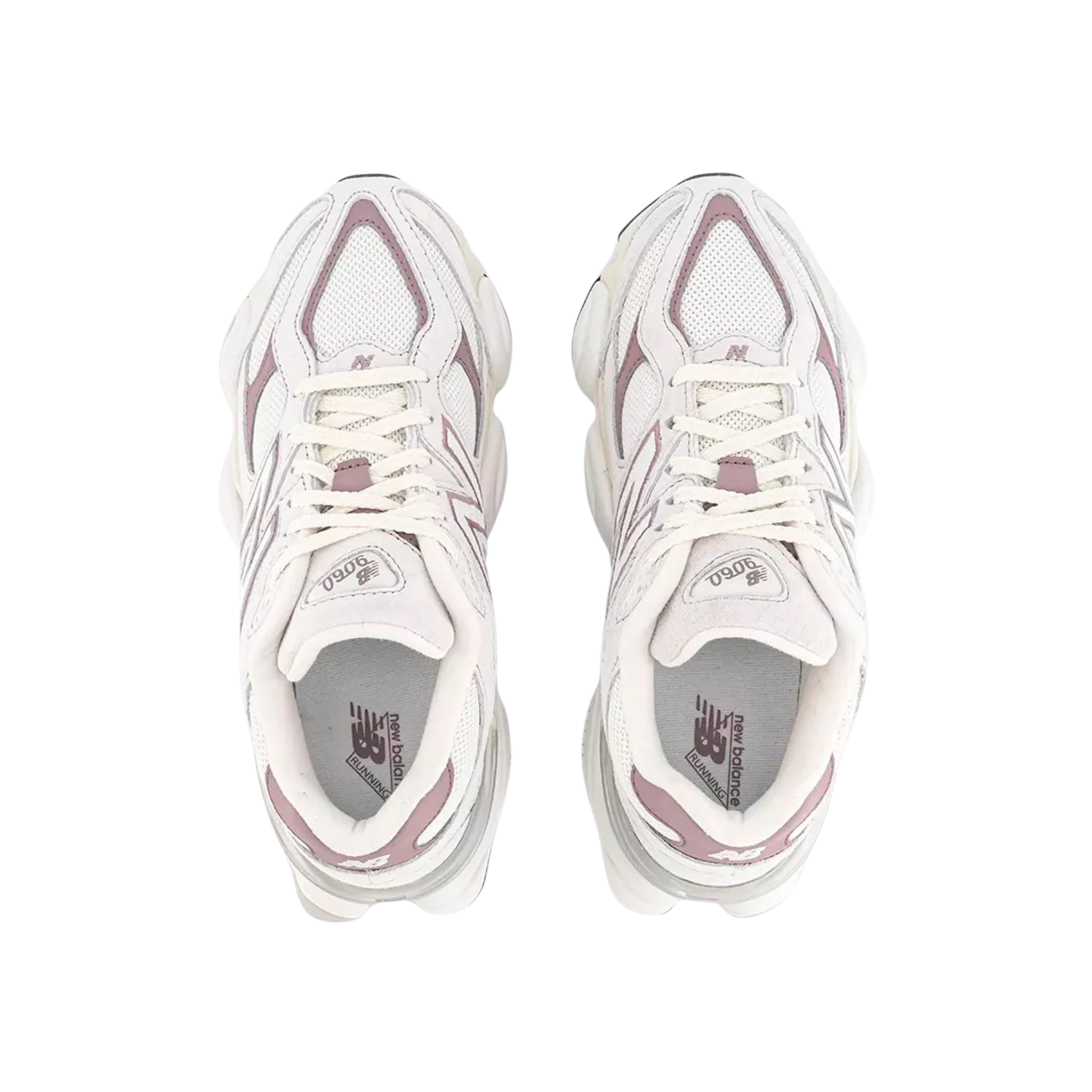 Paio di New Balance 9060 bianco panna e malva viste dall'alto