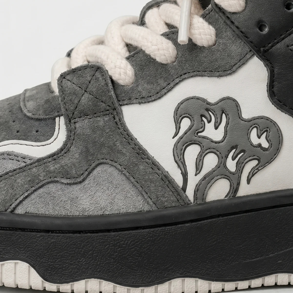 Sneakers Basse 'Dream Low' — Grigio — Indossato