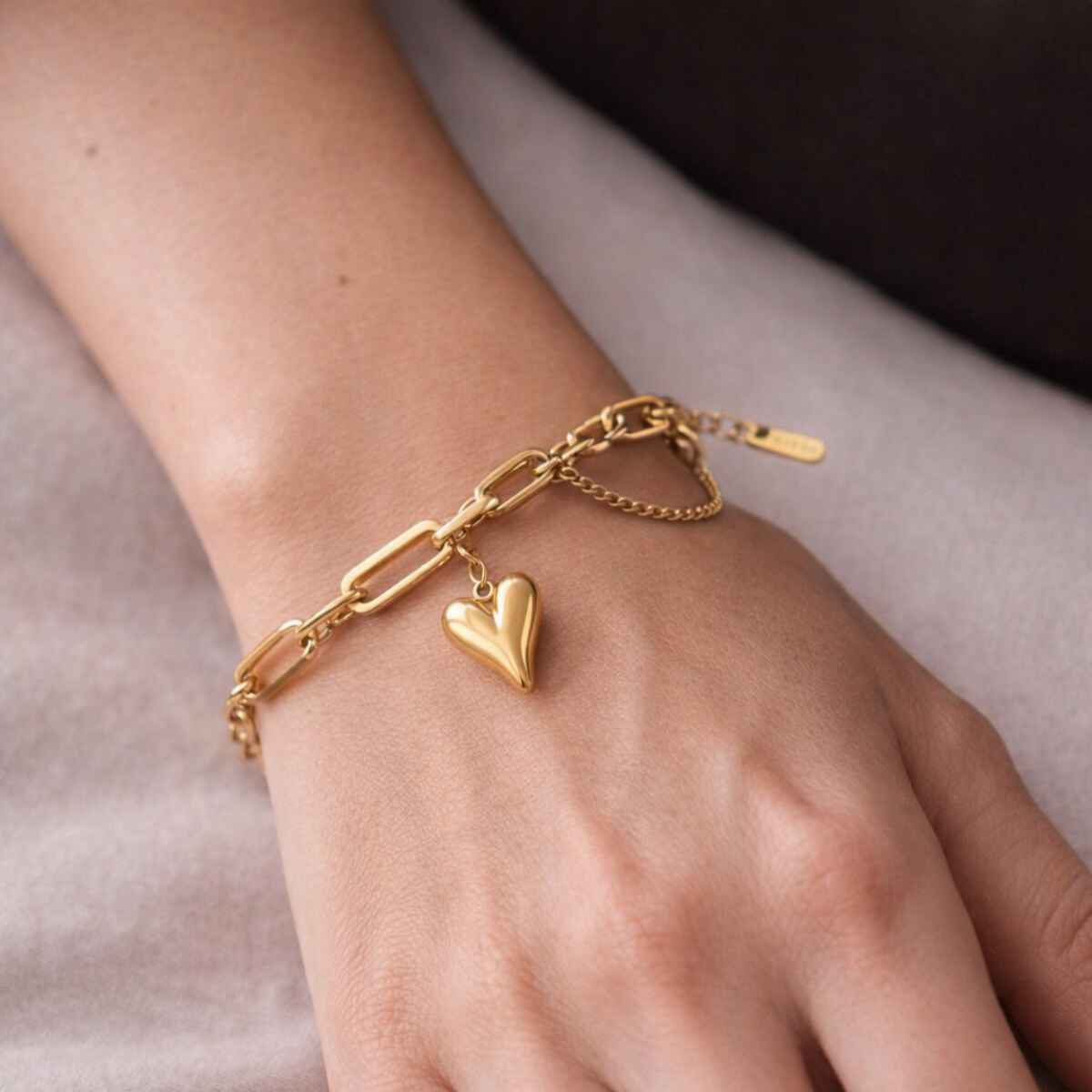 Bracciale a Catena Mista con Ciondolo Cuore Bombato Oro