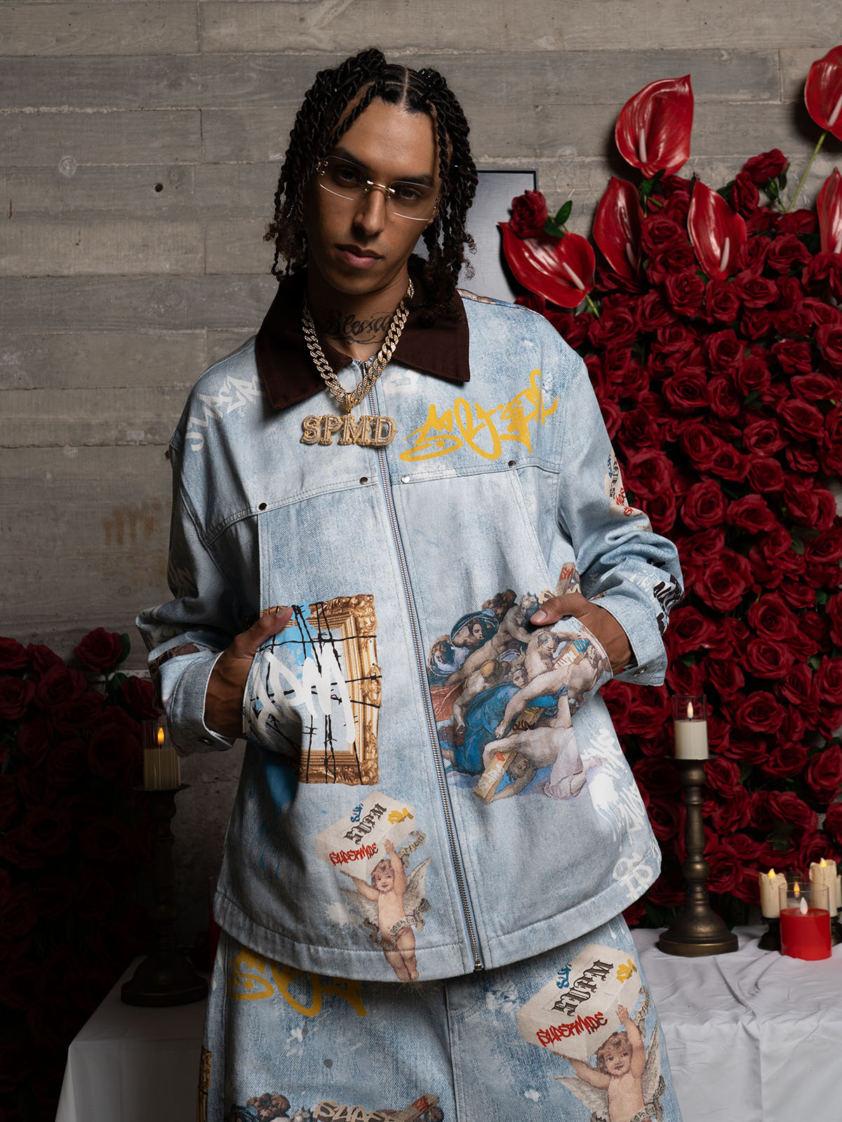 Giacca Effetto Vissuto con Grafica in Denim 'Artistic Patches' — Vista 2
