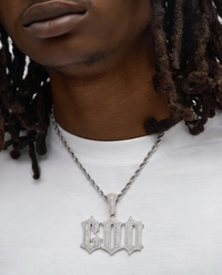Collana con Ciondolo Gotico Diamantato