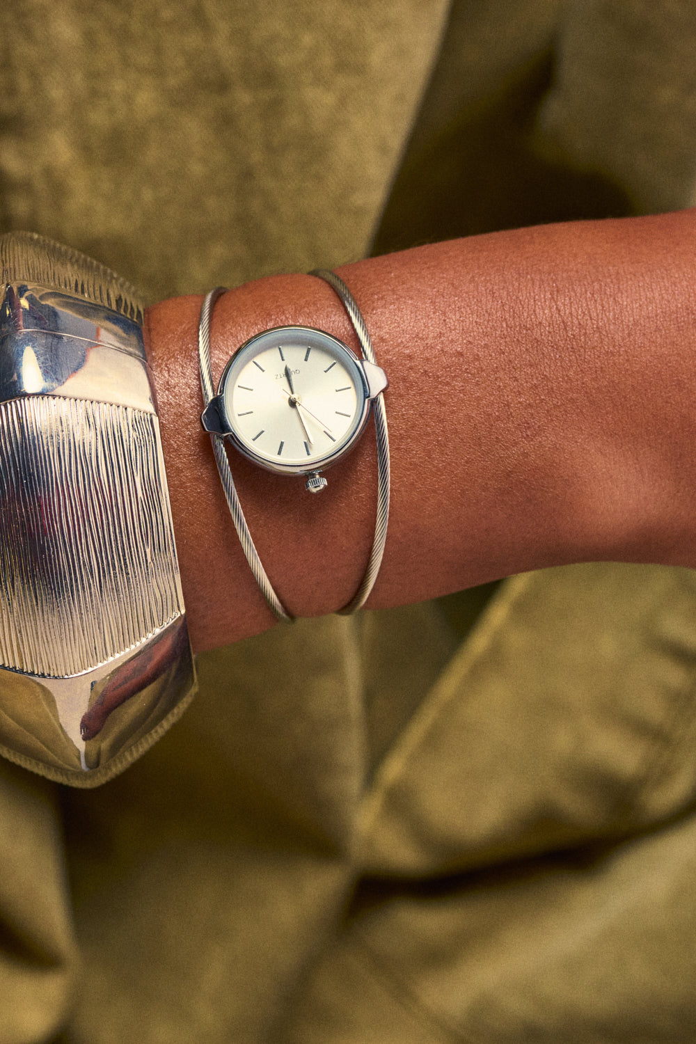 Bracciale con Cinturino Stile Orologio