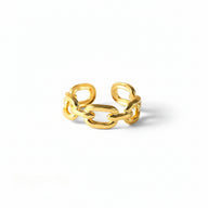 Anello regolabile in acciaio inossidabile color oro con design a catena a maglie grandi su sfondo bianco