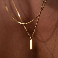 Collana da uomo con ciondolo quadrato minimalista in acciaio inox