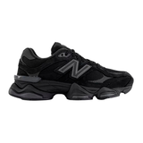New Balance 9060 unisex ideali per look streetwear, casual e sportivi