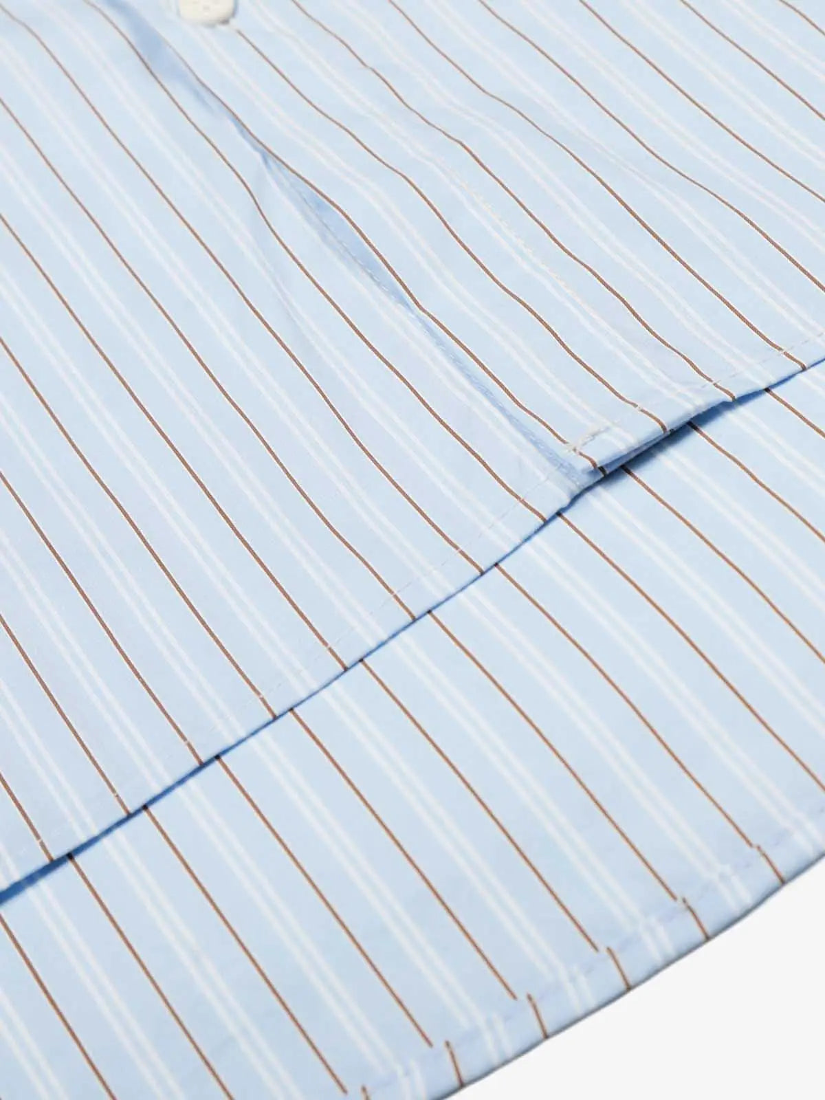Camicia a Righe con Grafica Graffiti — Vista 10