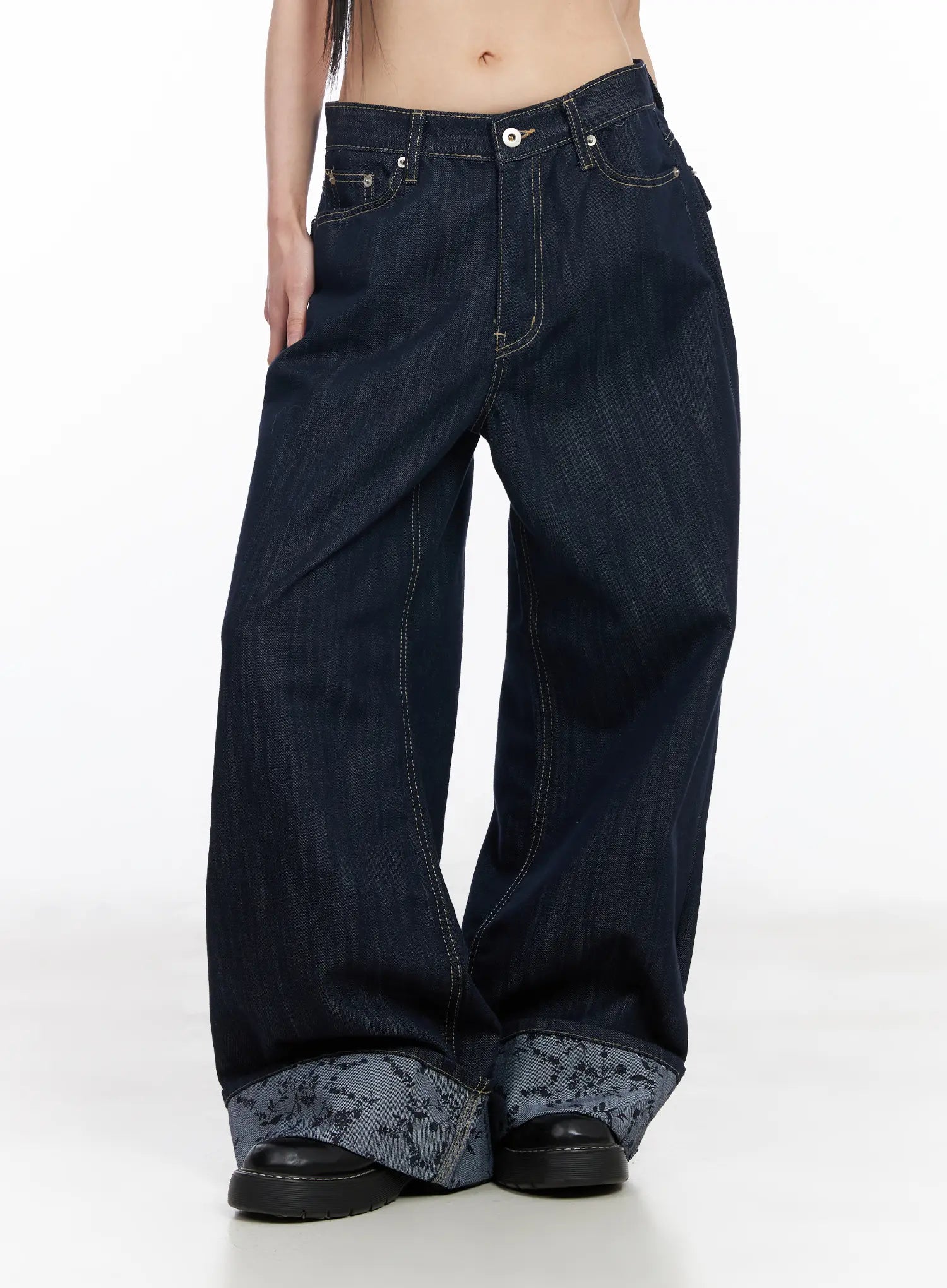 Jeans Baggy con Risvolto