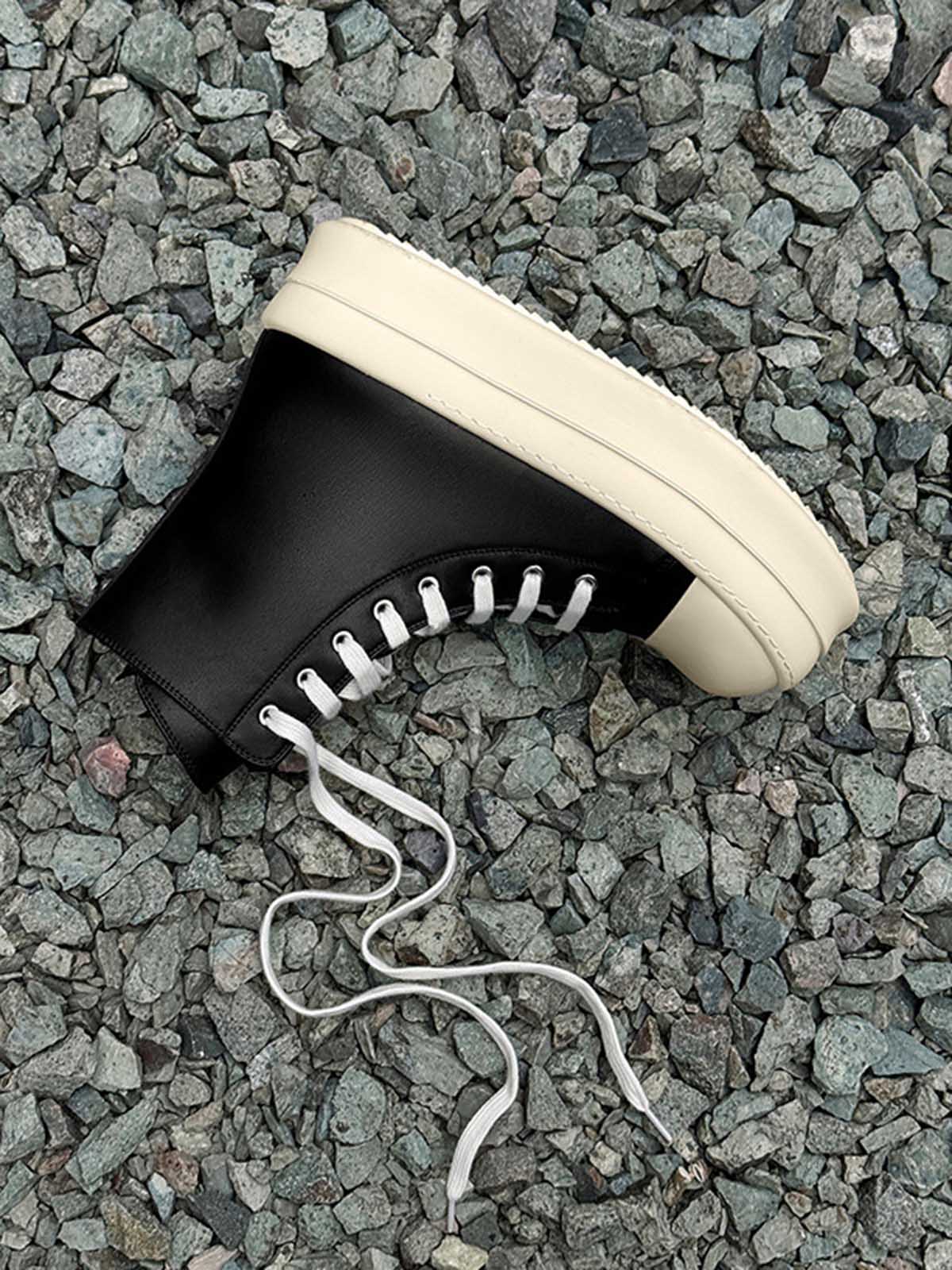 Sneakers Alte con Zip e Platform — Vista laterale