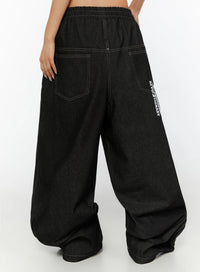 Jeans Baggy con Grafica sul Retro