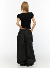 Jeans Baggy con Grafica sul Retro