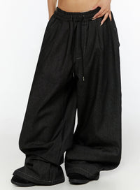Jeans Baggy con Grafica sul Retro