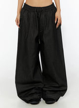 Jeans Baggy con Grafica sul Retro