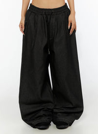 Jeans Baggy con Grafica sul Retro