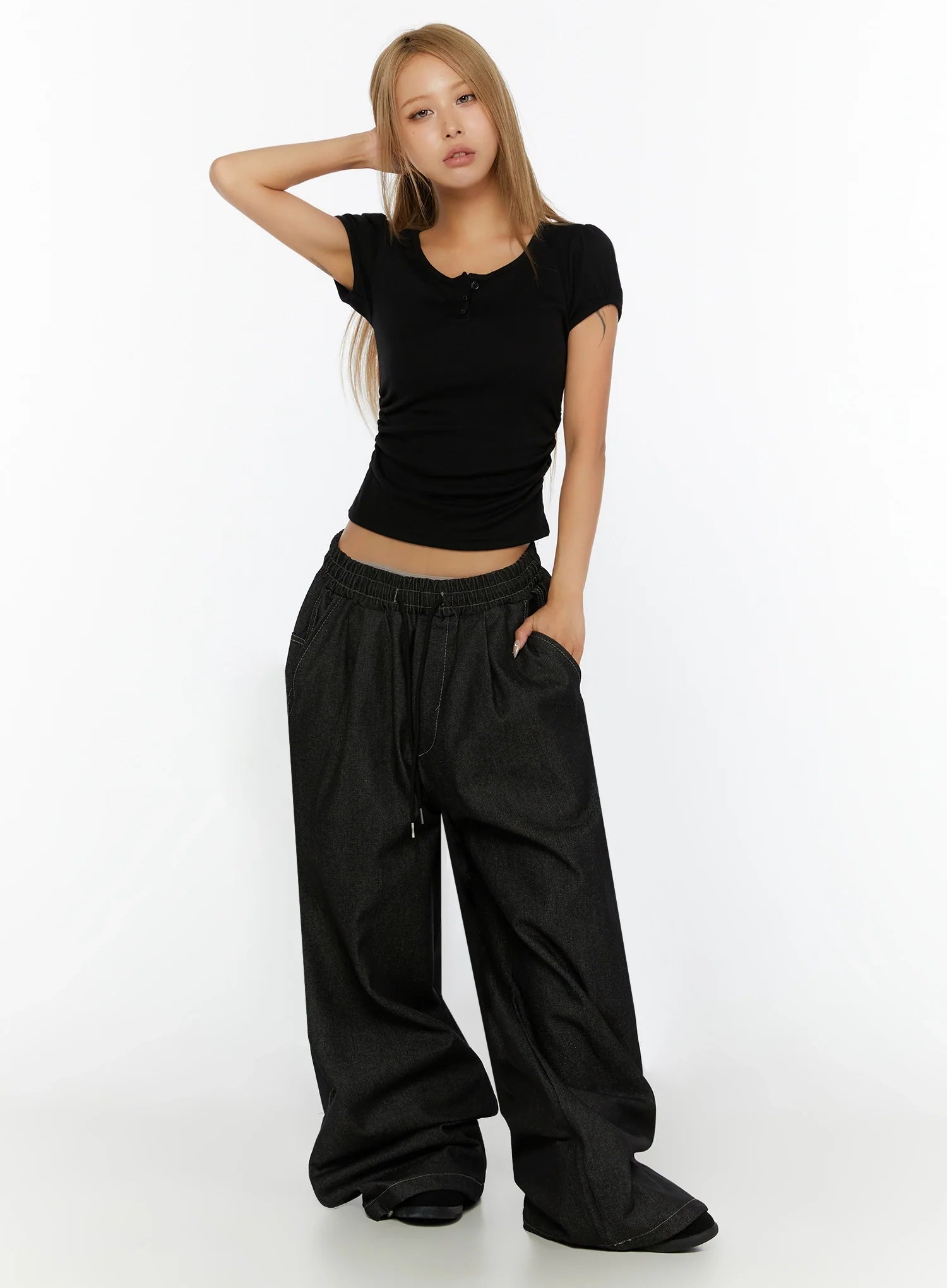 Jeans Baggy con Grafica sul Retro