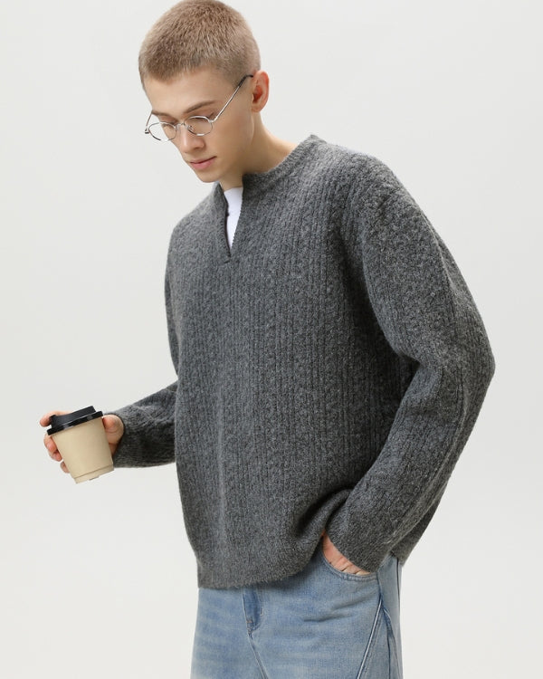 Maglione Cable Knit con Scollo a V Spezzato
