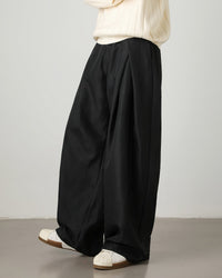Pantaloni con pinces a gamba larga
