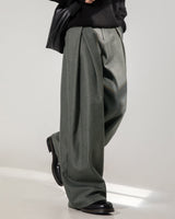 Pantaloni con pinces a gamba larga
