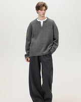 Maglione Knit con Scollo a Spacco