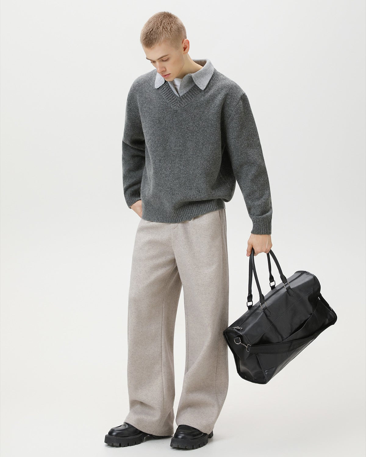 Maglione Knit Scollo a V con Colletto Misto Lana