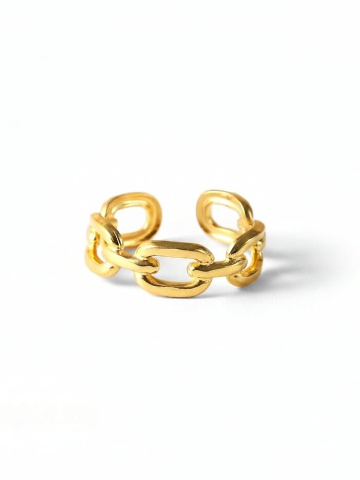 Anello a catena in acciaio oro con maglie grandi arrotondate e struttura aperta regolabile