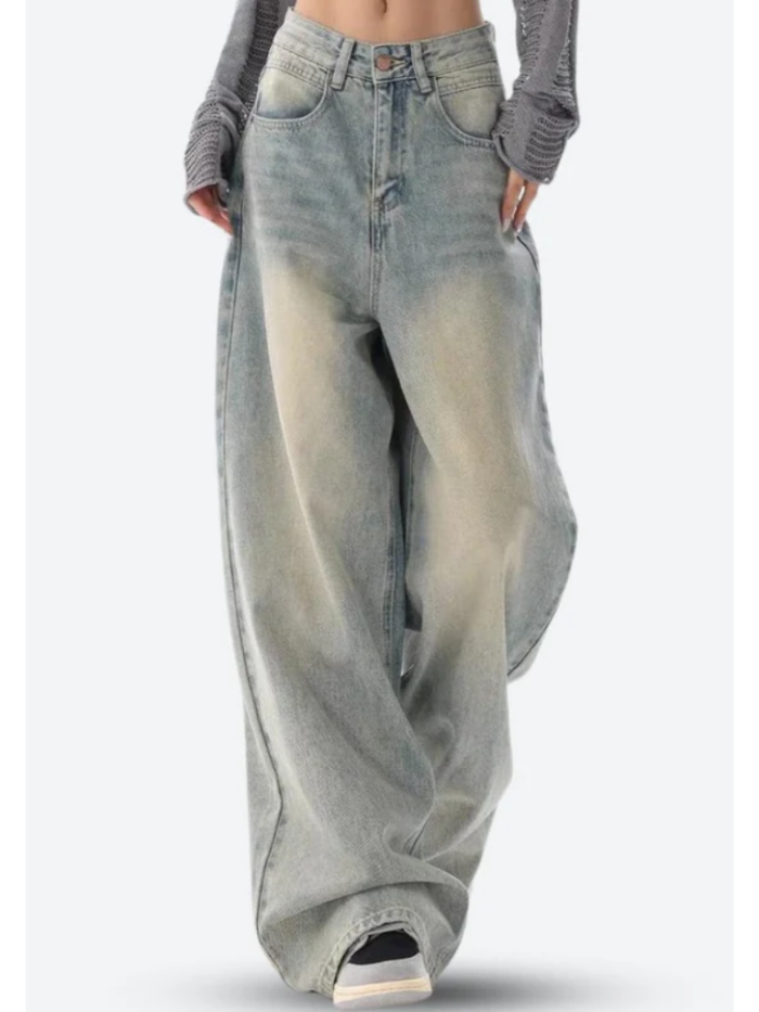 Jeans baggy blu chiaro a gamba larga con effetto vintage sulle cosce, vista frontale
